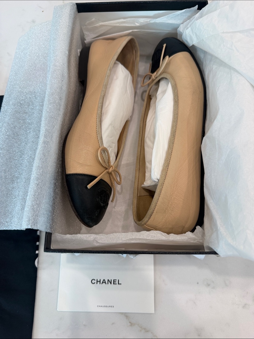 CHANEL Beige and Black Leather Cap-Toe Ballerinas Flats - Picture 11 of 13